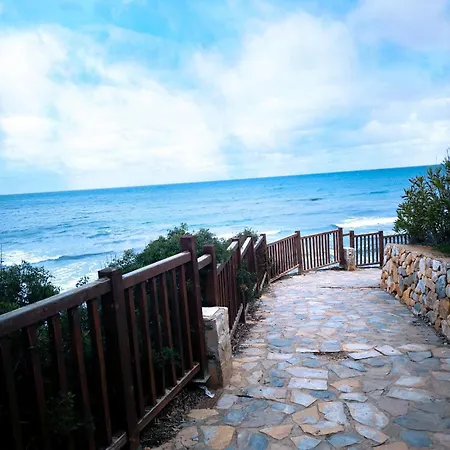 Konukevi At Cala Capitn Beach,