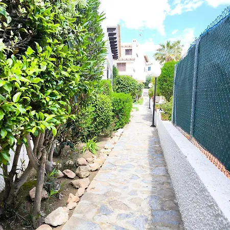 Konukevi At Cala Capitn Beach,